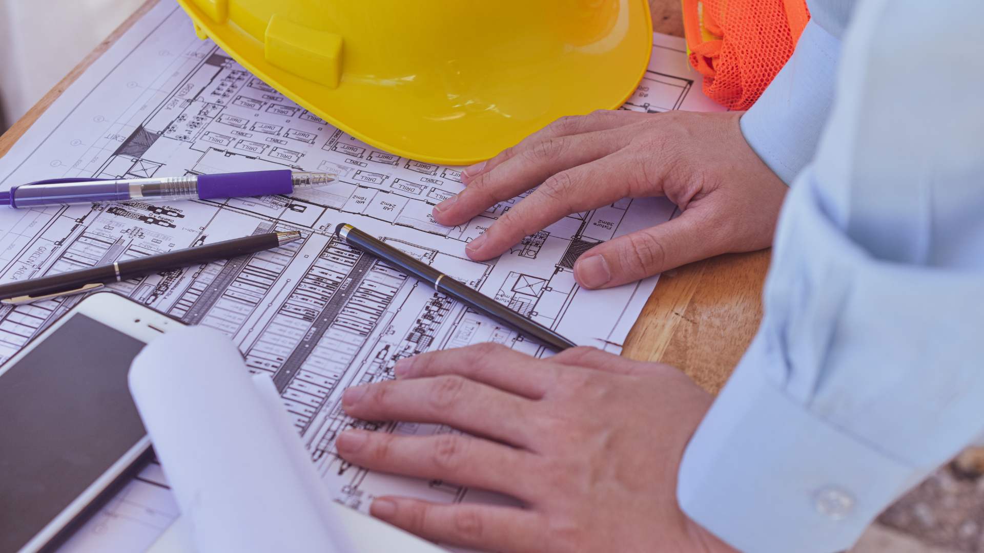 בקרה על לוחות זמנים מטעם היזם